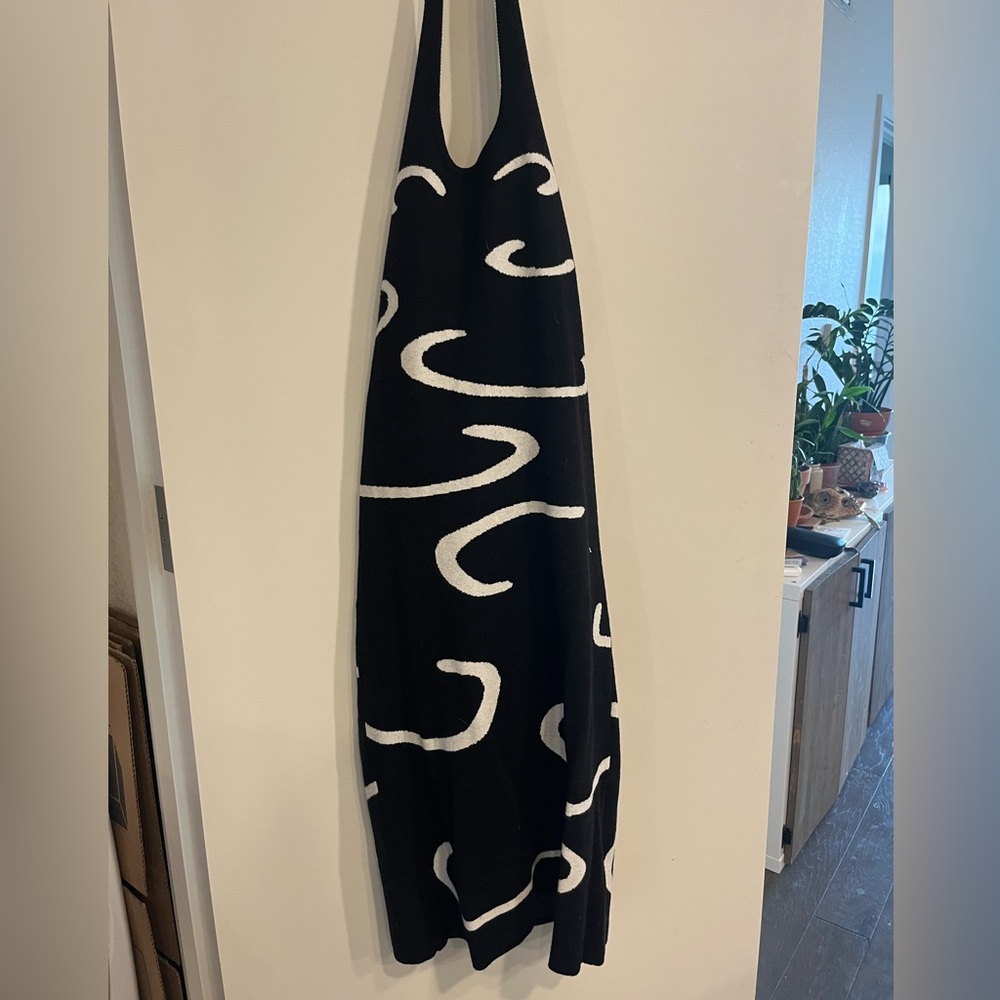Meet you black and white groovy sweater bodycon size XL